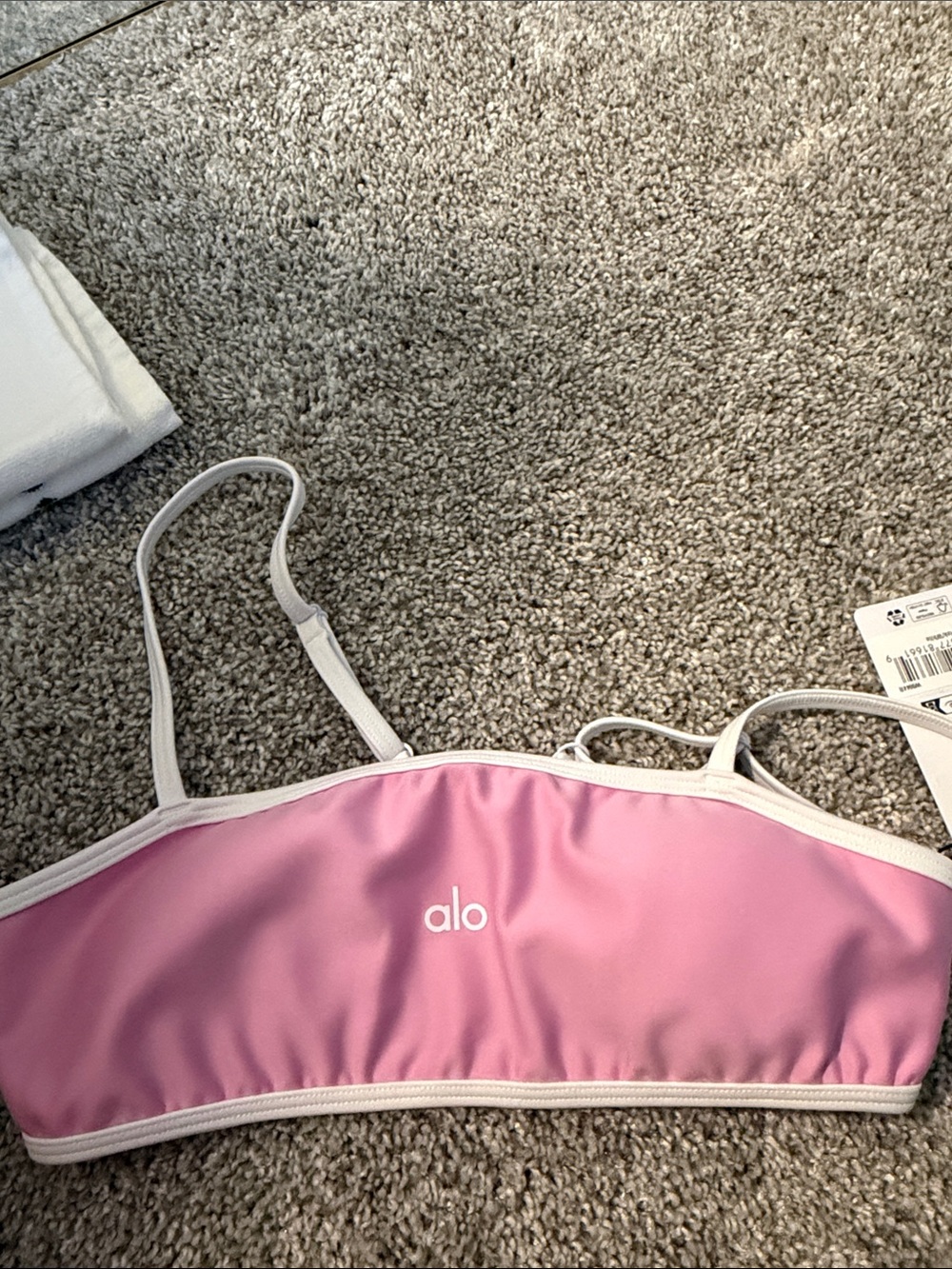 ALO Yoga Pink Bandeau Sports Bra with White Trim - Picture 2 of 3